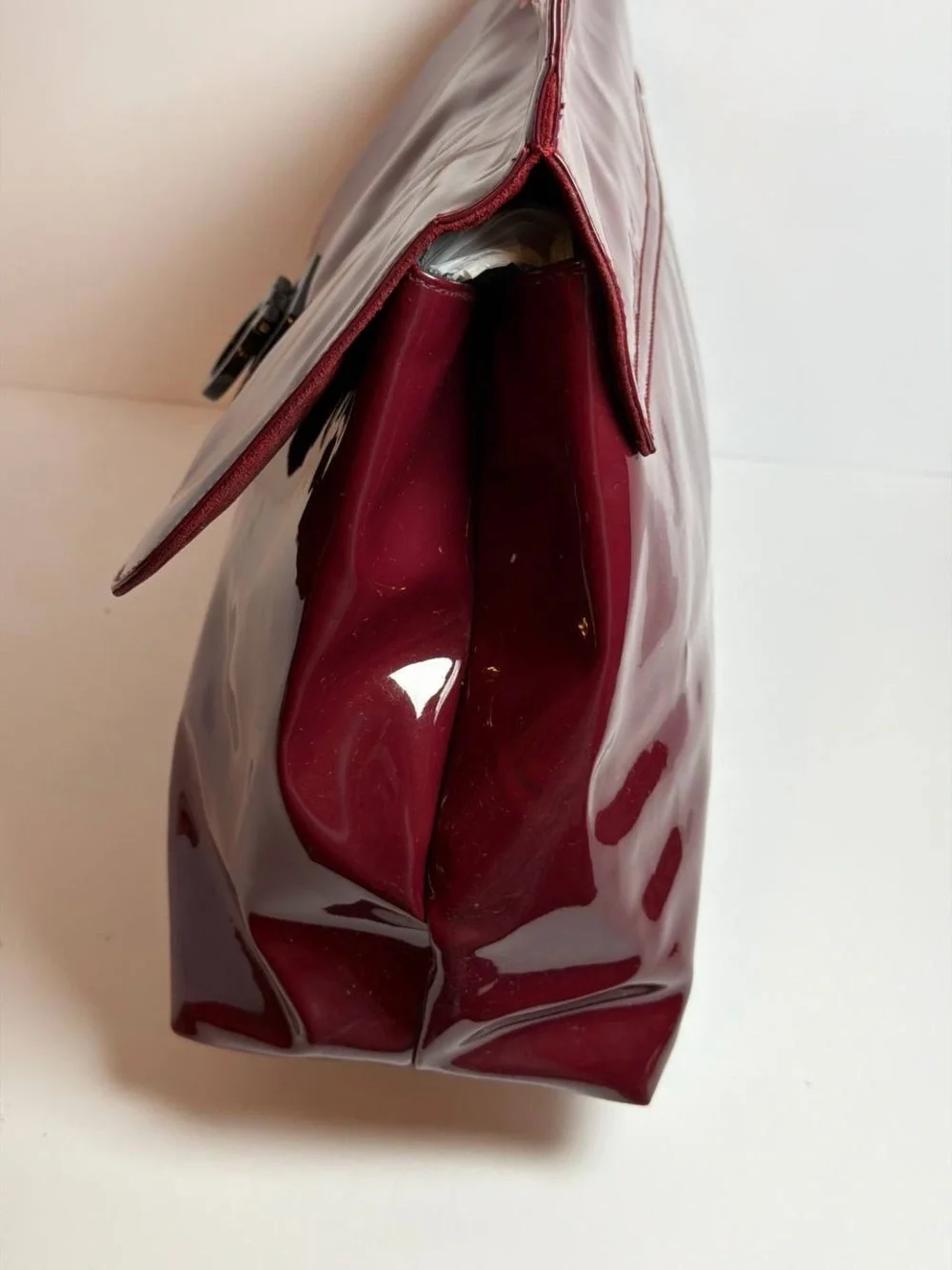 Salvatore Ferragamo Gancini Burgundy Glossy Patent Leather Shoulder Bag